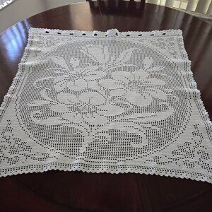 Hand Crochet Floral Table Topper Vintage Off White Tablecloth Square 29 x 29